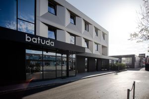 Alojamiento - Hotel batuda