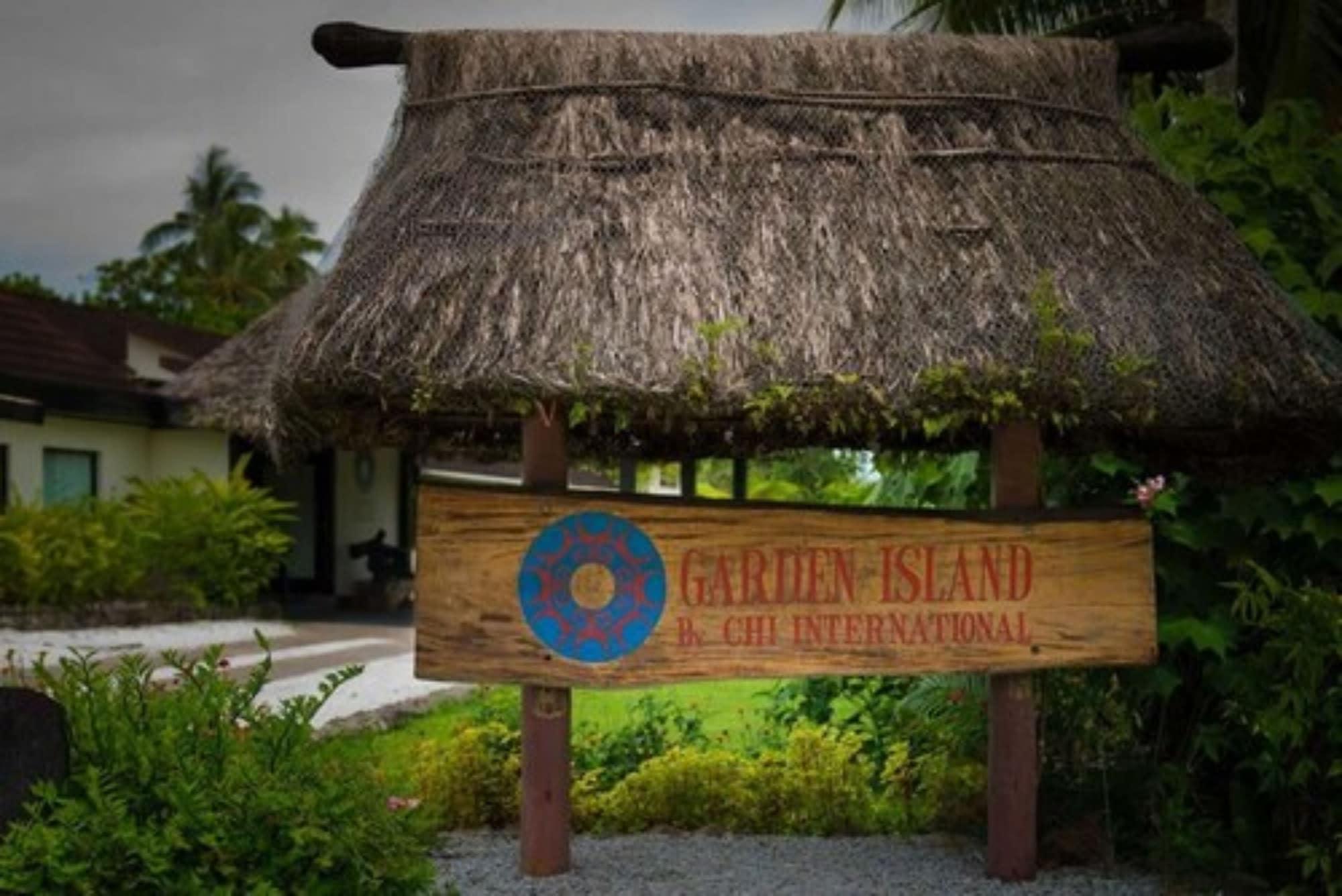Vista Exterior Garden Island Resort