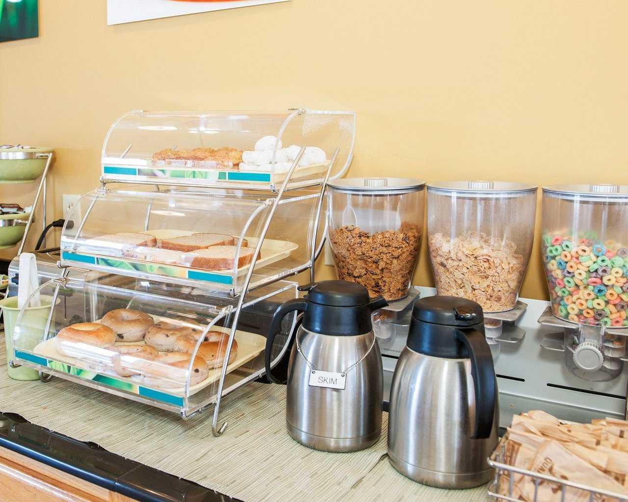 Restaurant Quality Inn & Suites Greensburg I-74