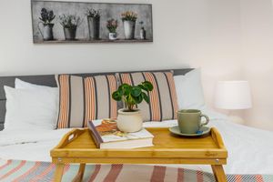 Alquiler Vacacional - W House in BLS, sleeps 20 with Game Room, HotTub, Central AC&Heat, Pet friendly