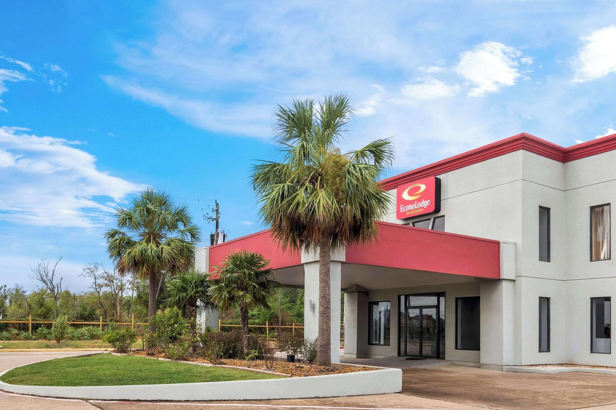 Vista Exterior Econo Lodge Inn & Suites