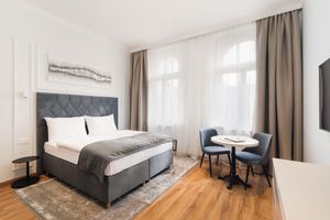 Alojamiento - NOBILIS RESIDENCE