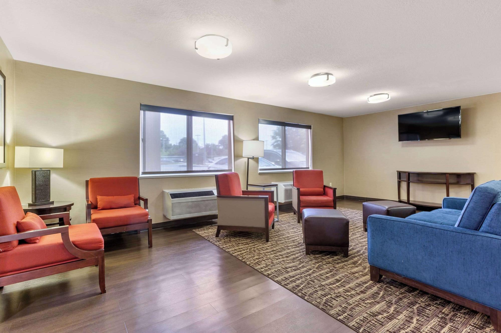 Vista Lobby Wingate by Wyndham Los Alamos