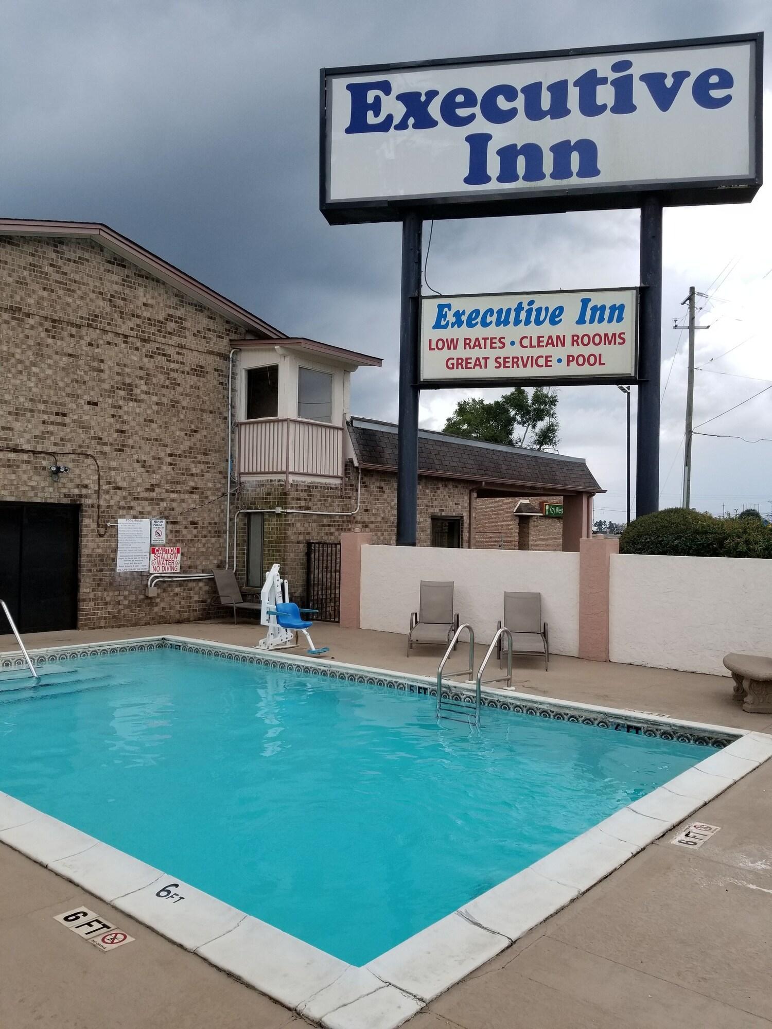 Varios Executive Inn