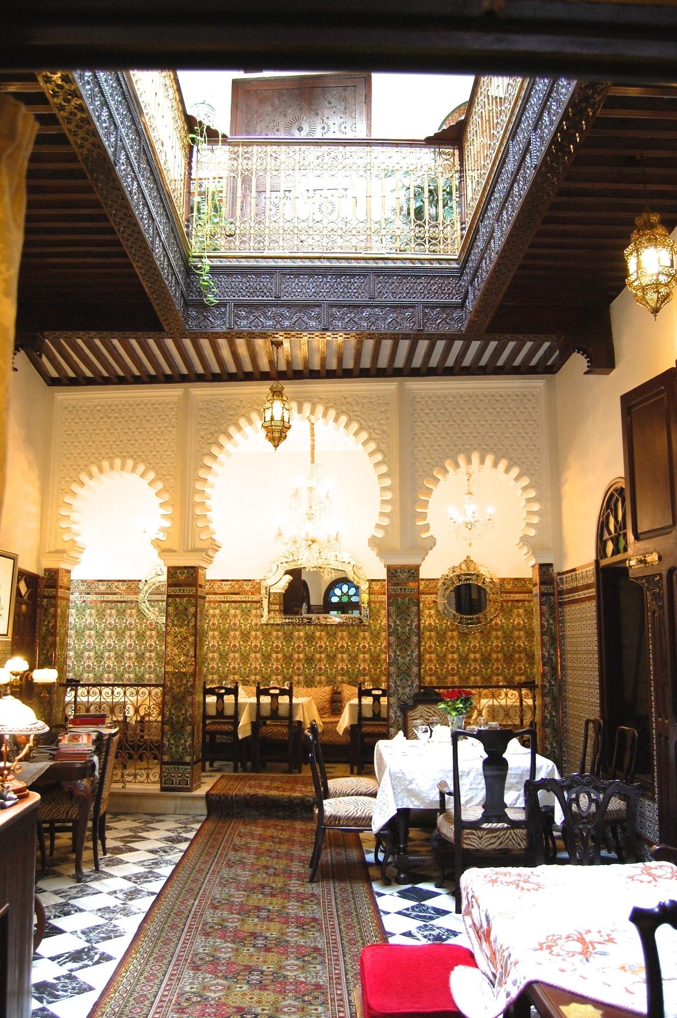 Varios Riad El Reducto