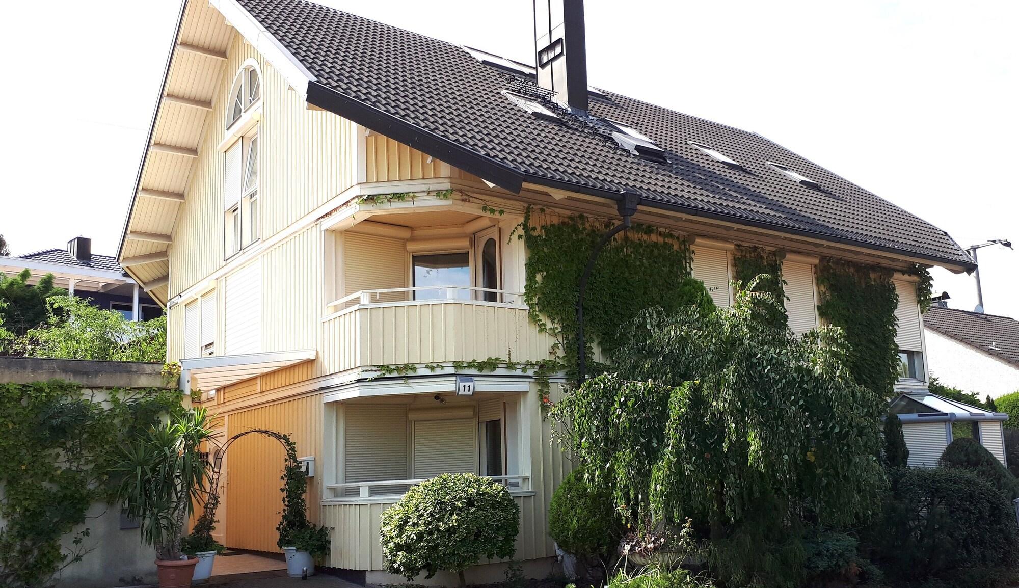 Vista Exterior Fiore Gästezimmer E11