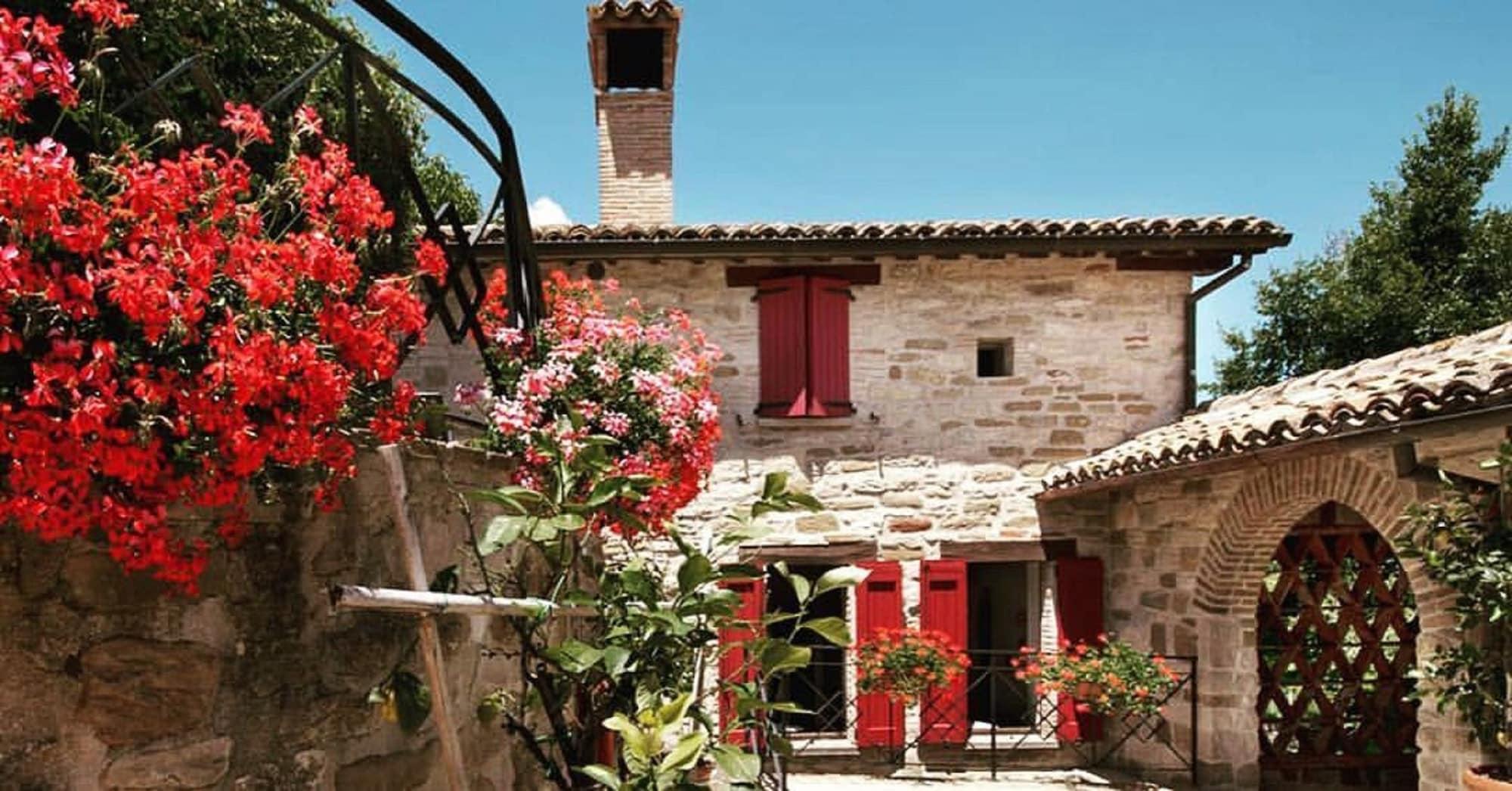 Vista Exterior Fonte al Noce
