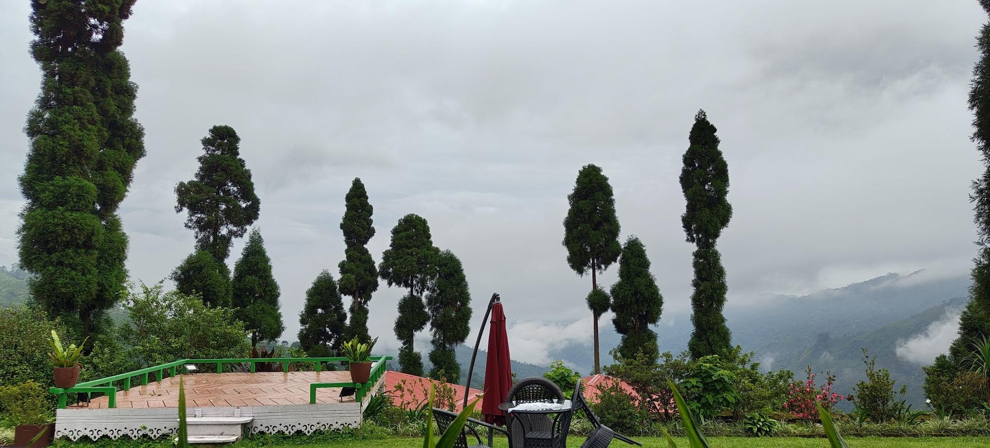 Vista Exterior Chamong Chiabari