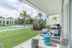 Alquiler Vacacional - Two-bedroom apt With Pool View bbq in Lake View