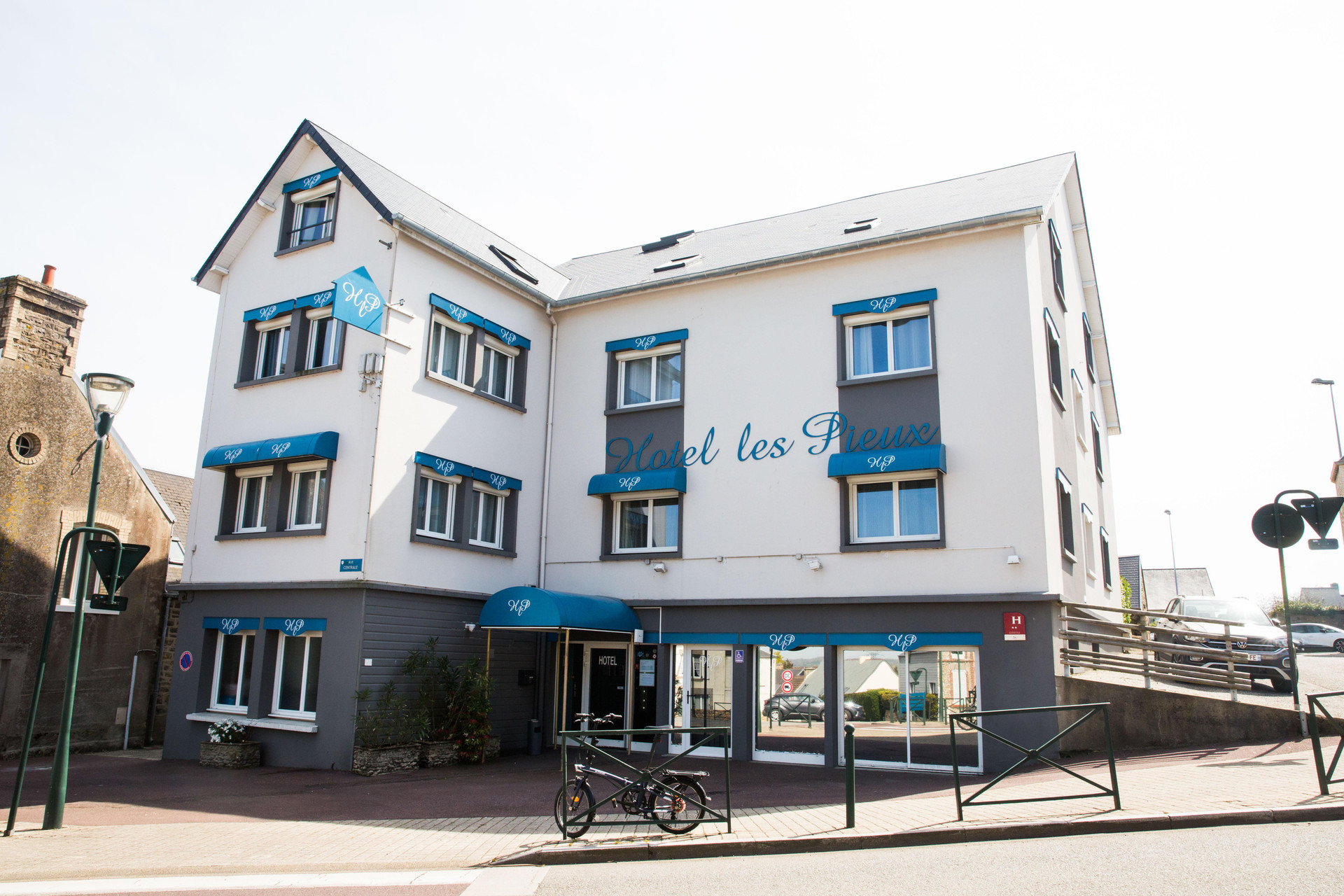 Vista Exterior Hotel Les Pieux