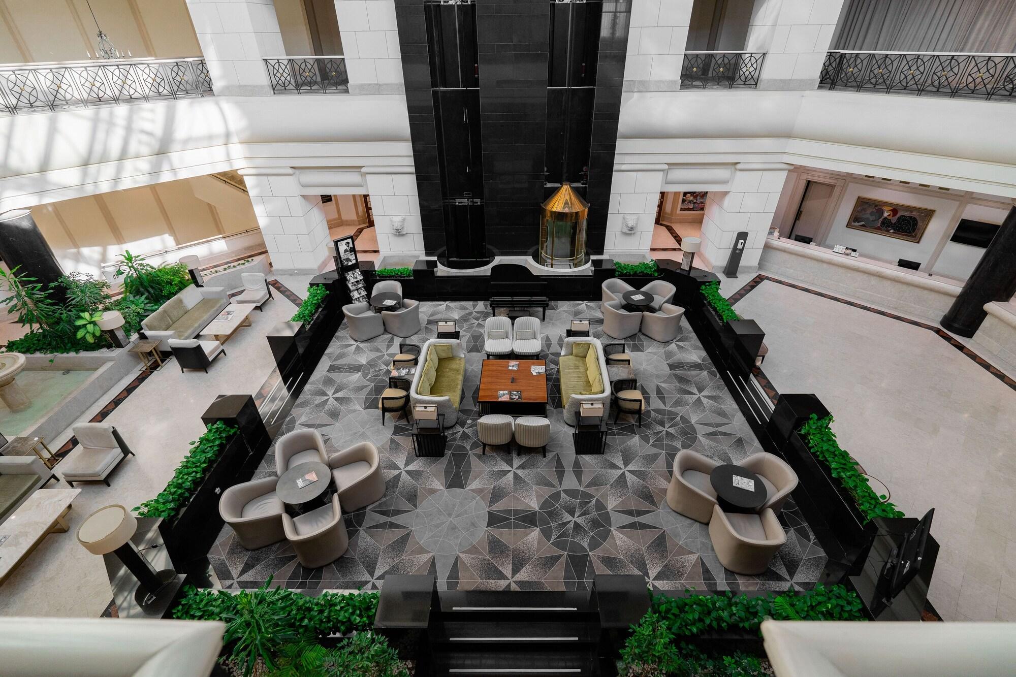 Vista Lobby AZIMUT Grand Hotel Tashkent