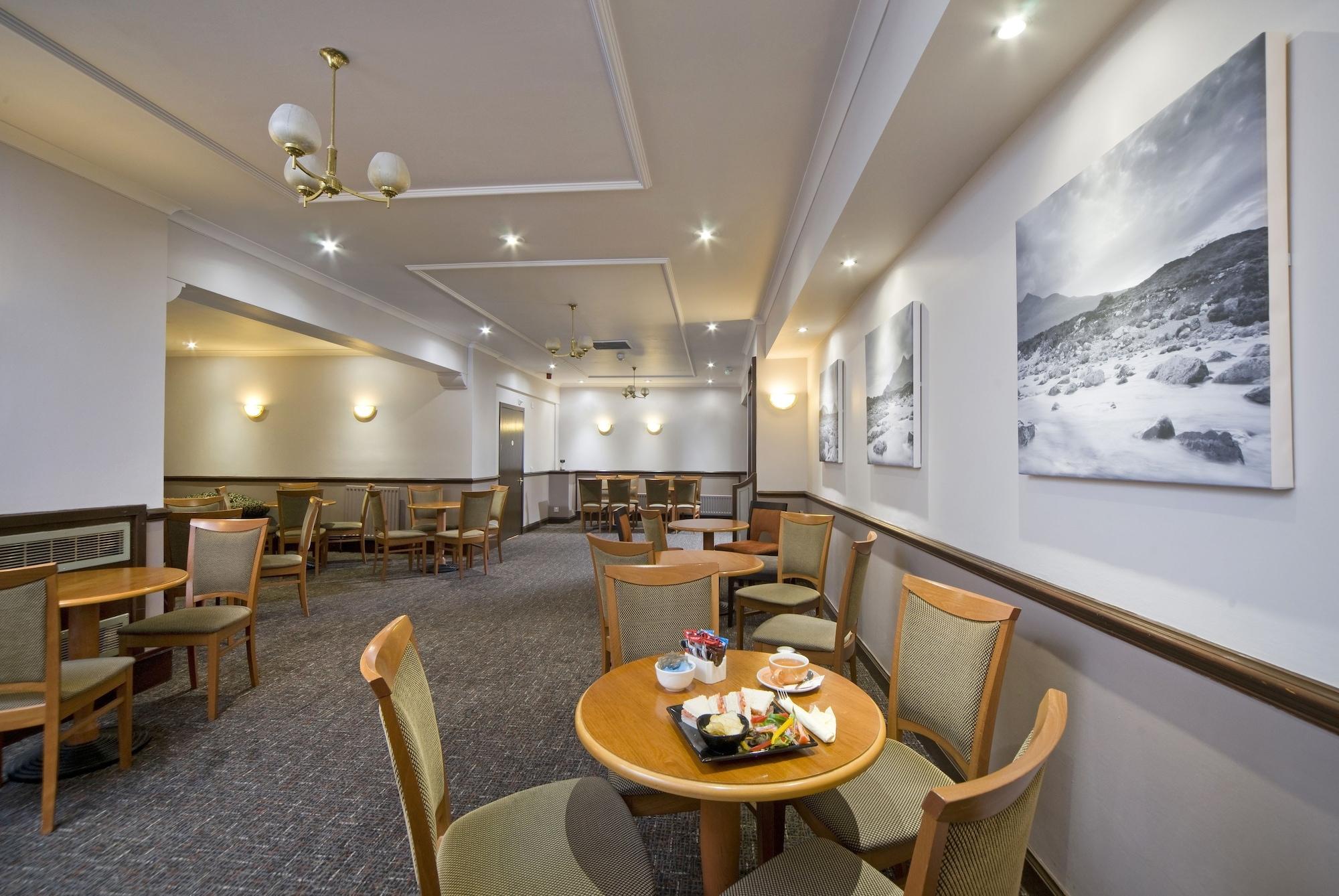Restaurant The Tarbet Hotel