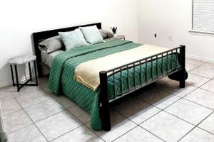 Alquiler Vacacional - Cozy 2-bedroom apartment in lovely Edinburg with WiFi, AC