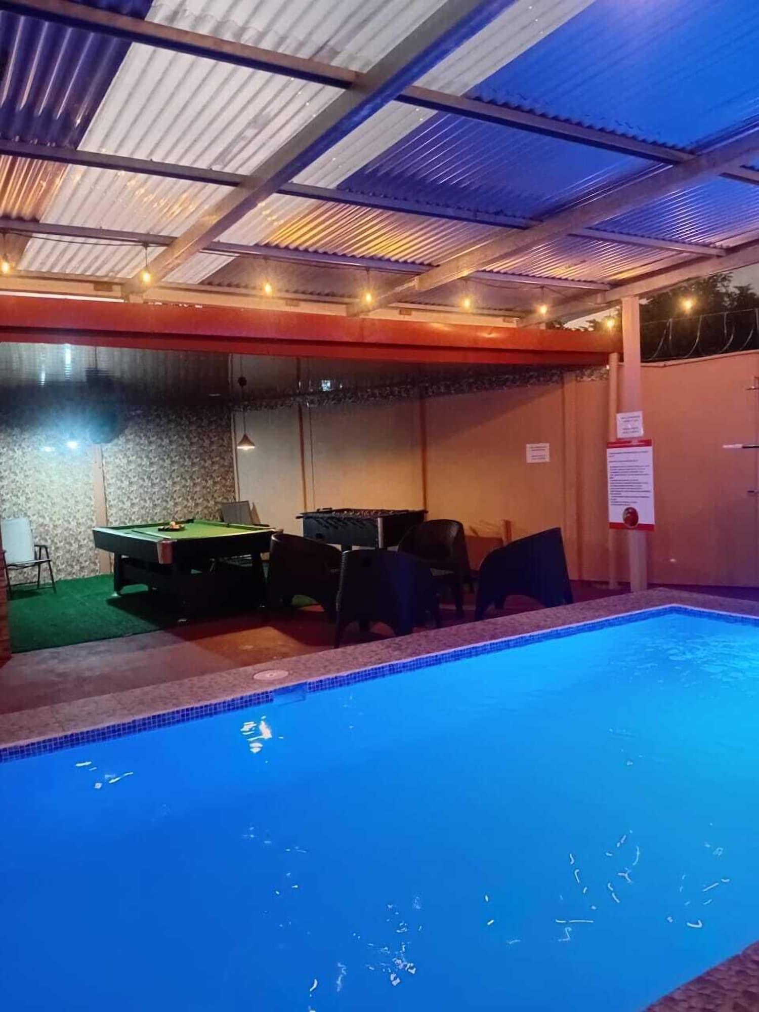 Vista Exterior Macaws Villa