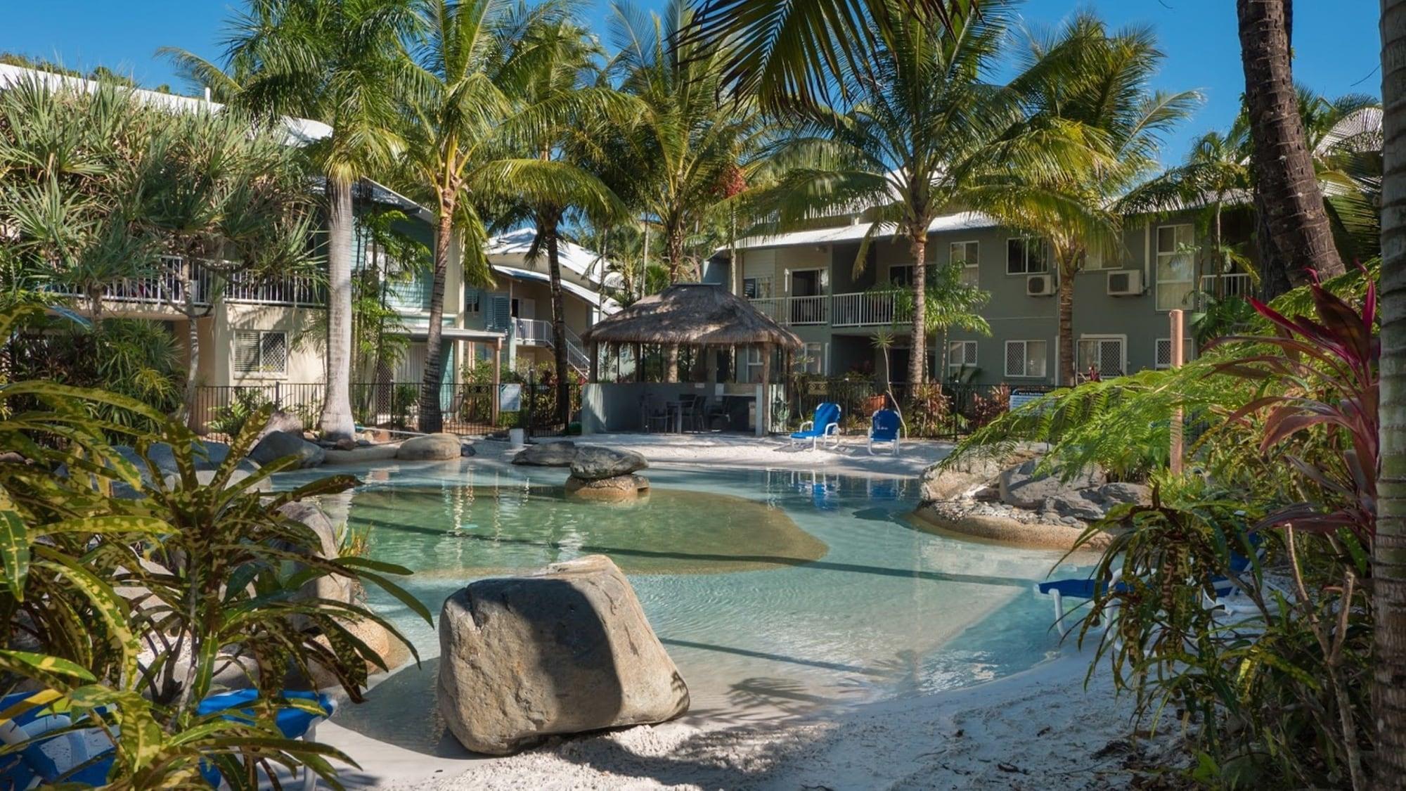 Varios Marlin Cove Resort