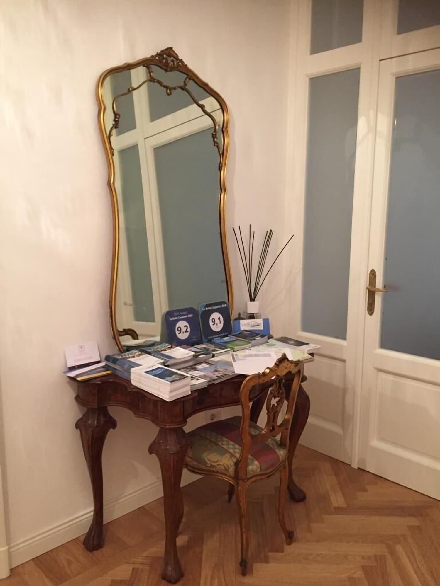 Vista Lobby La Belle Coquette B&B