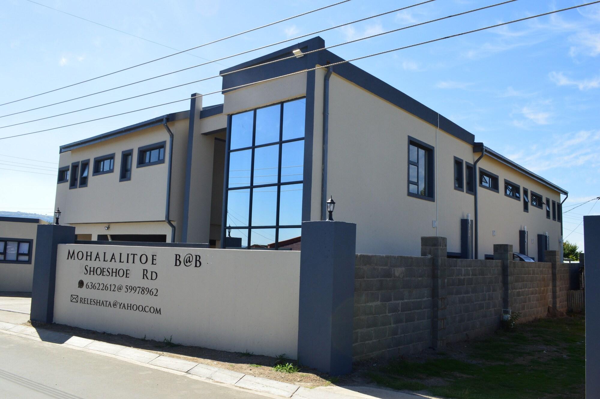 Vista Exterior Mohalalitoe B and B