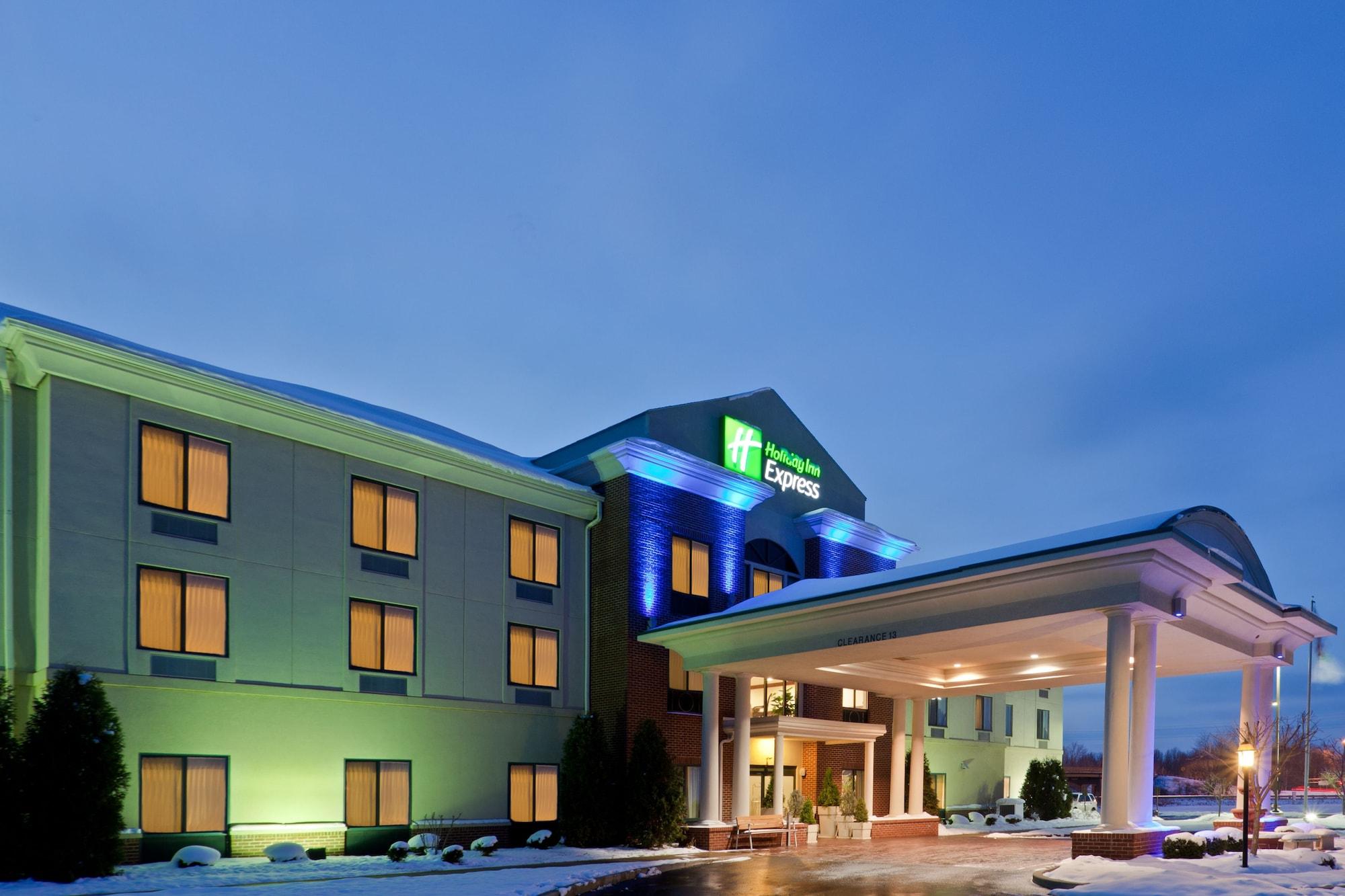 Vista Exterior Holiday Inn Express Newton Falls by IHG