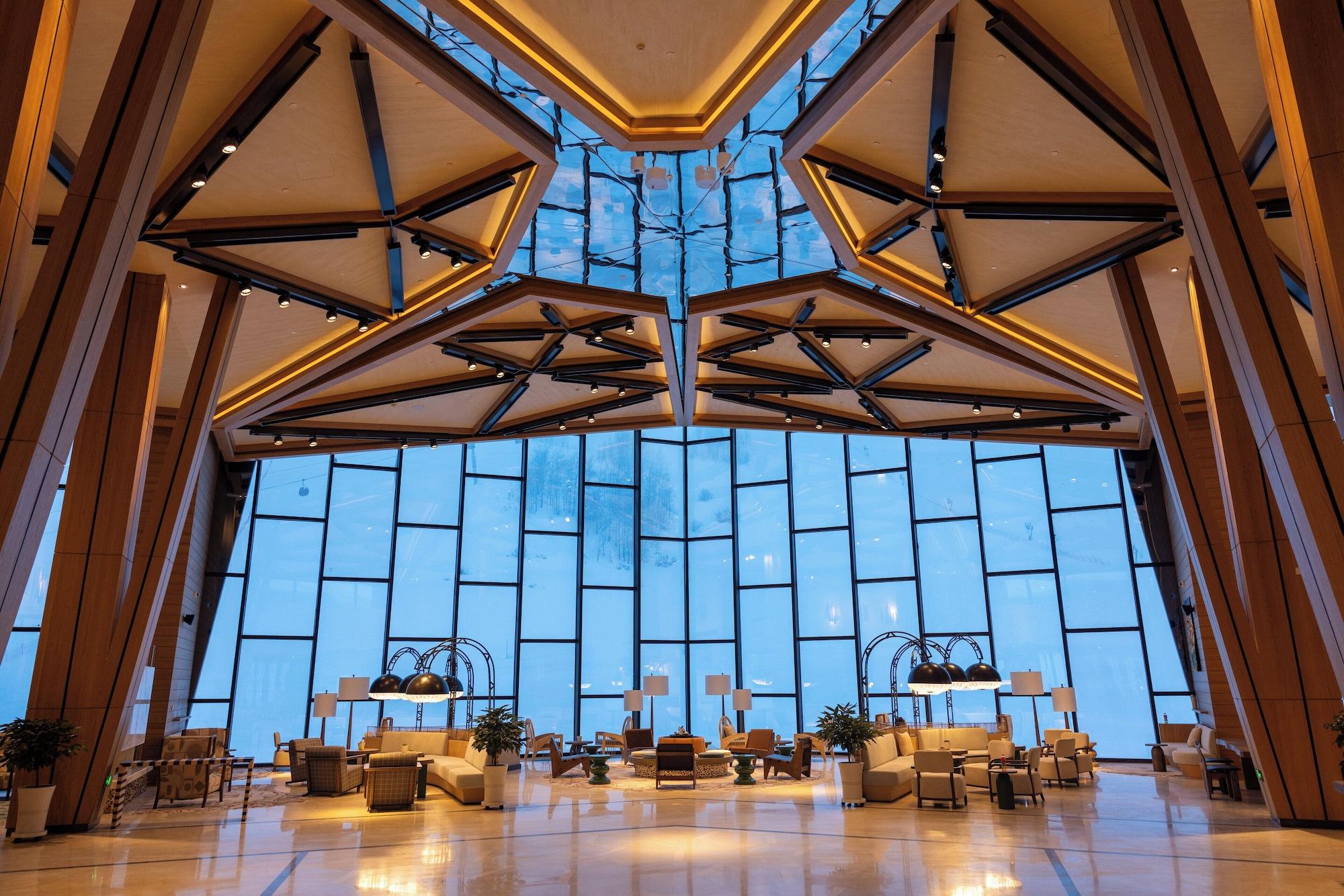 Vista Piscina Holiday Inn Resort Kanas Hemu by IHG