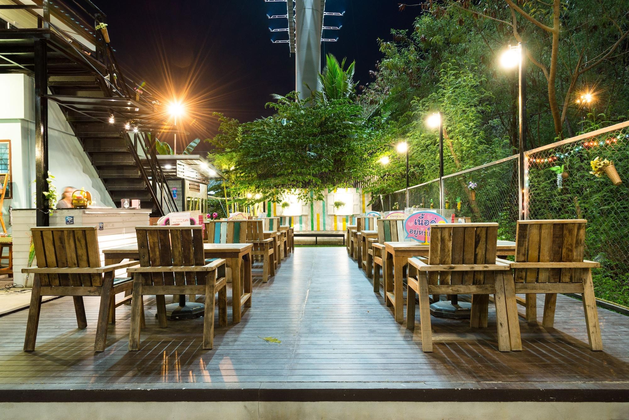 Restaurant NTY Hostel BKK Airport