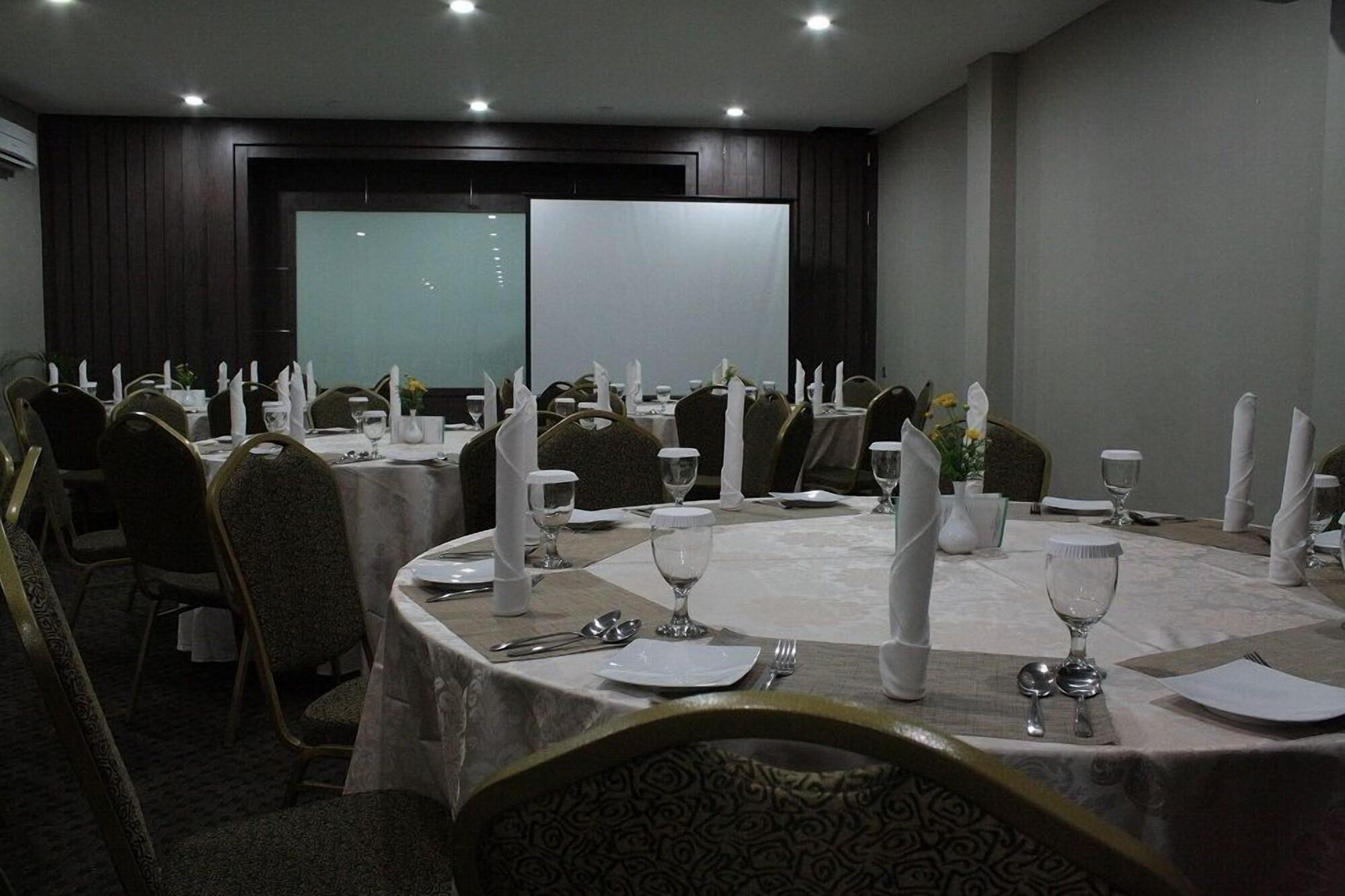 Sala de Reuniones HW Hotel Padang