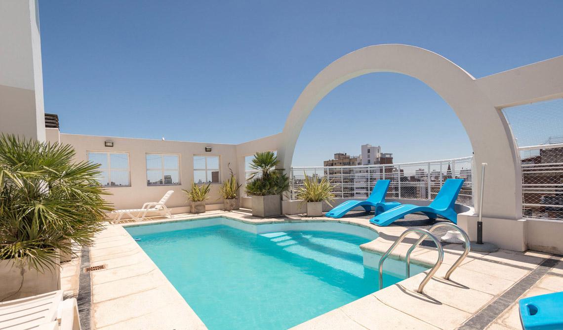 Vista Piscina Urquiza Apart Hotel