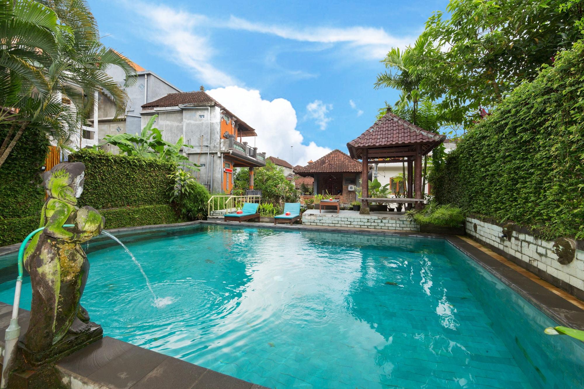Varios Sayong House
