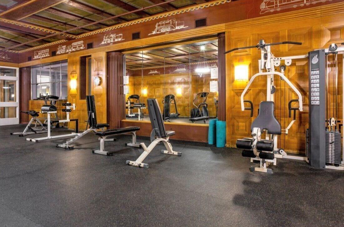 Gimnasio 3BR CozySuites TheBlock-SkybridgeAccess2