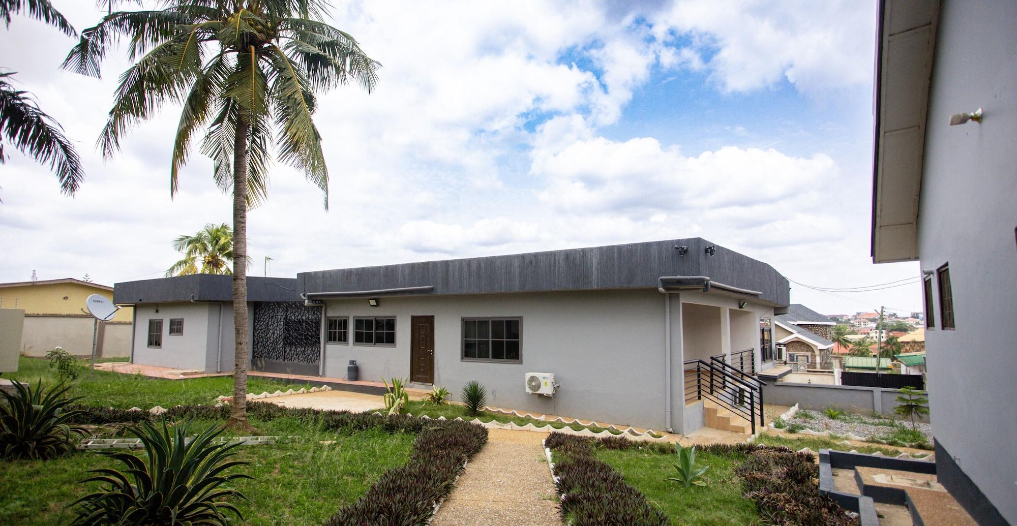 Vista Exterior LC Lodge & Event Centre