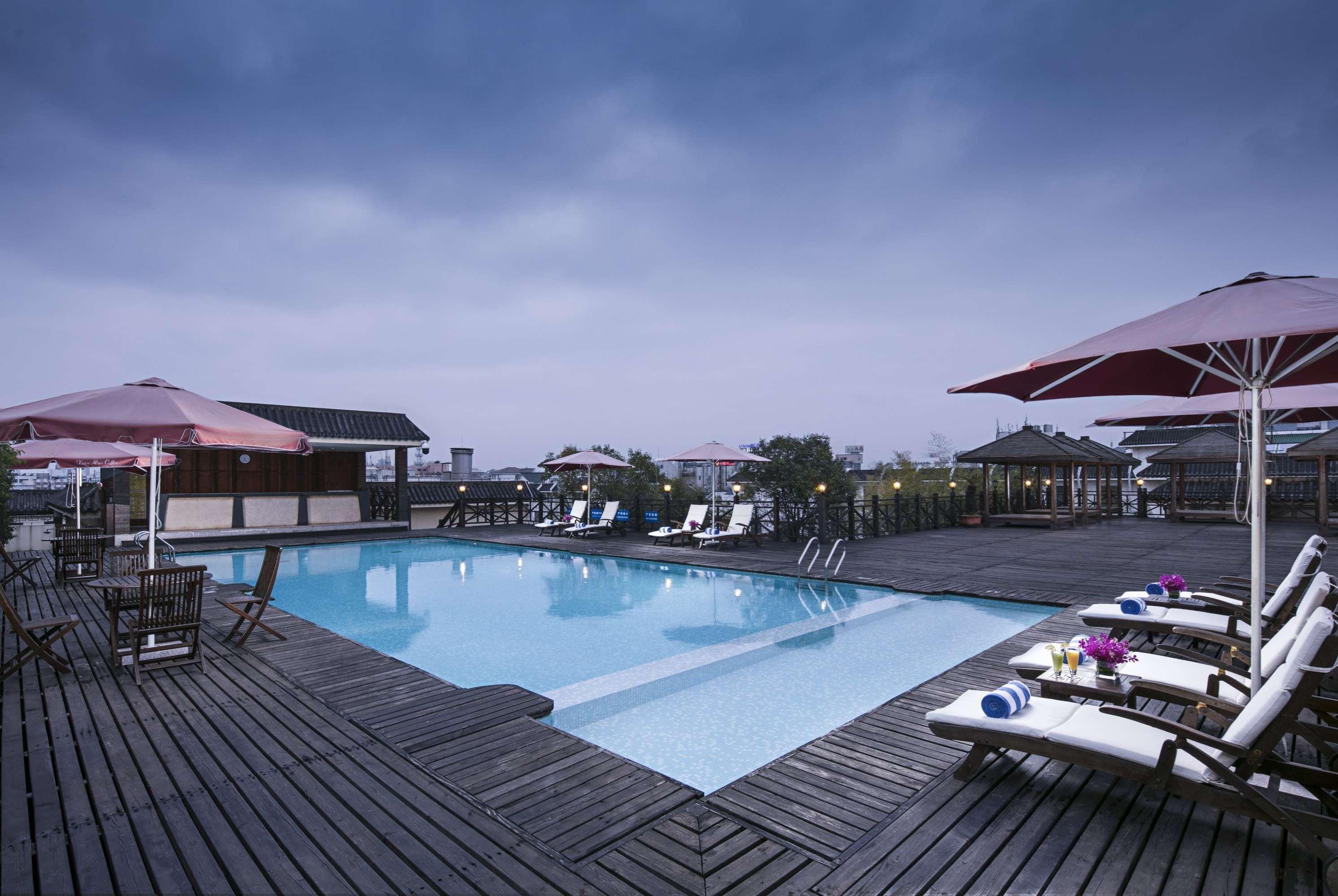 Vista Piscina Wyndham Garden Suzhou