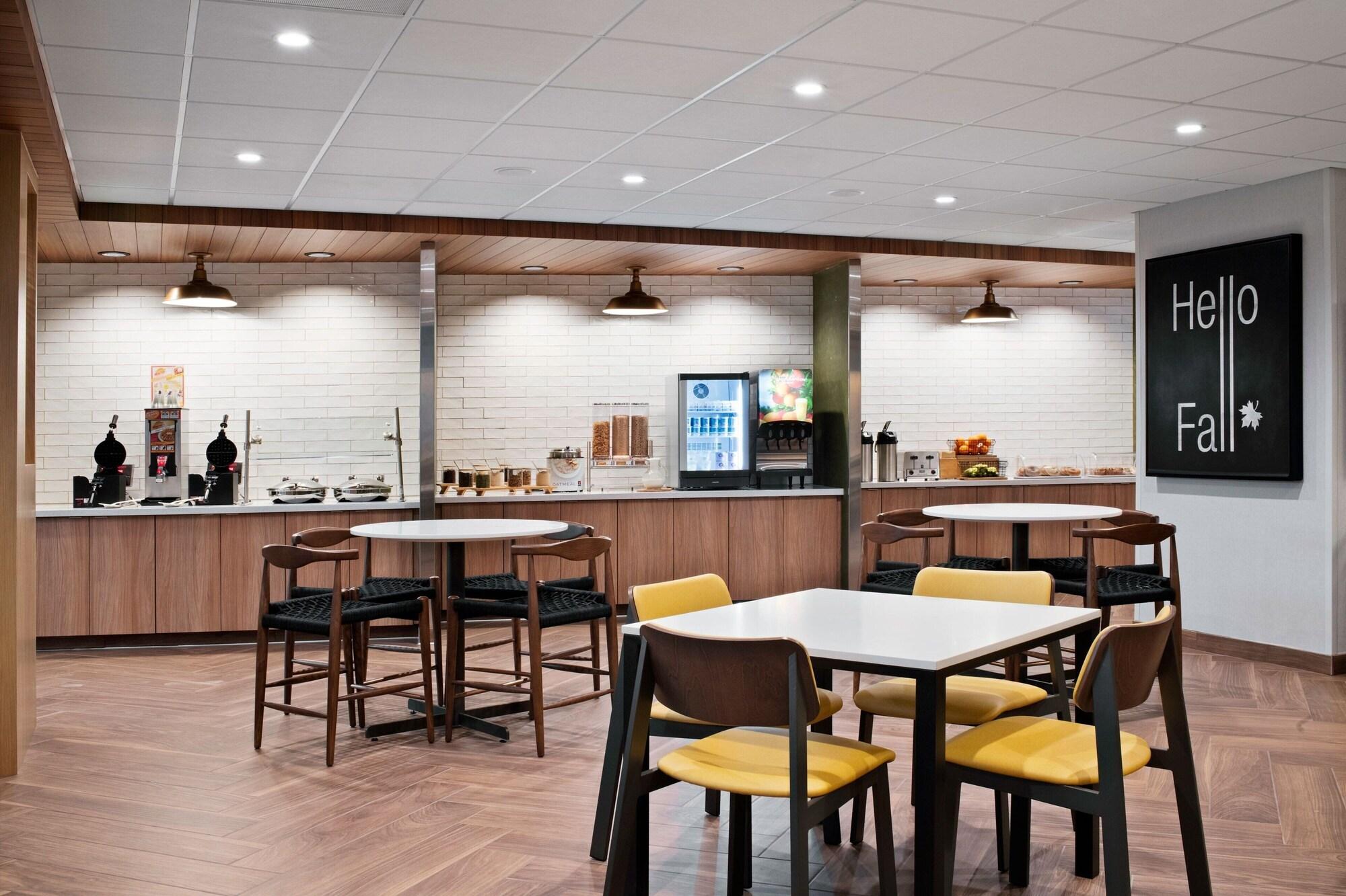 Restaurant Fairfield Inn by Marriott & Suites Chino