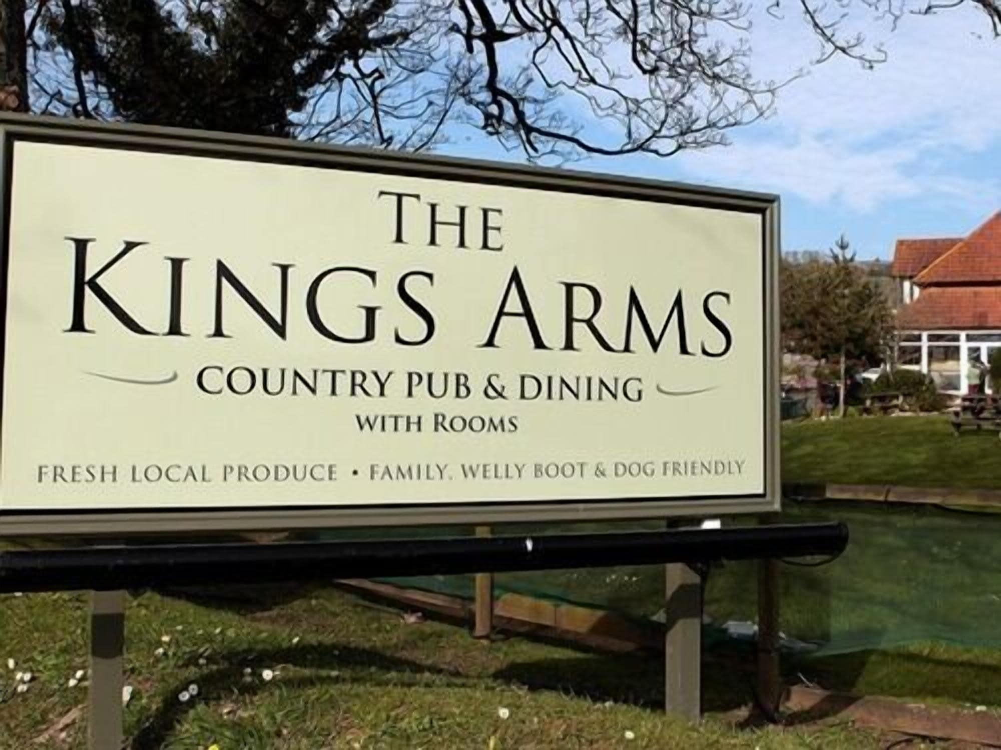 Vista Exterior The Kings Arms