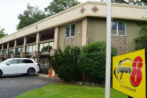 Alojamiento - Super 8 by Wyndham Traverse City