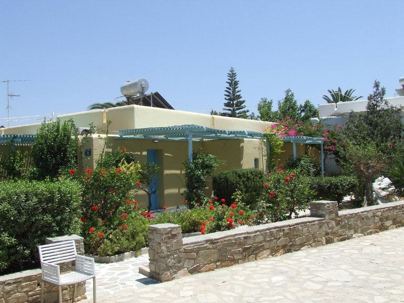 Vista Lobby Surfing Beach village