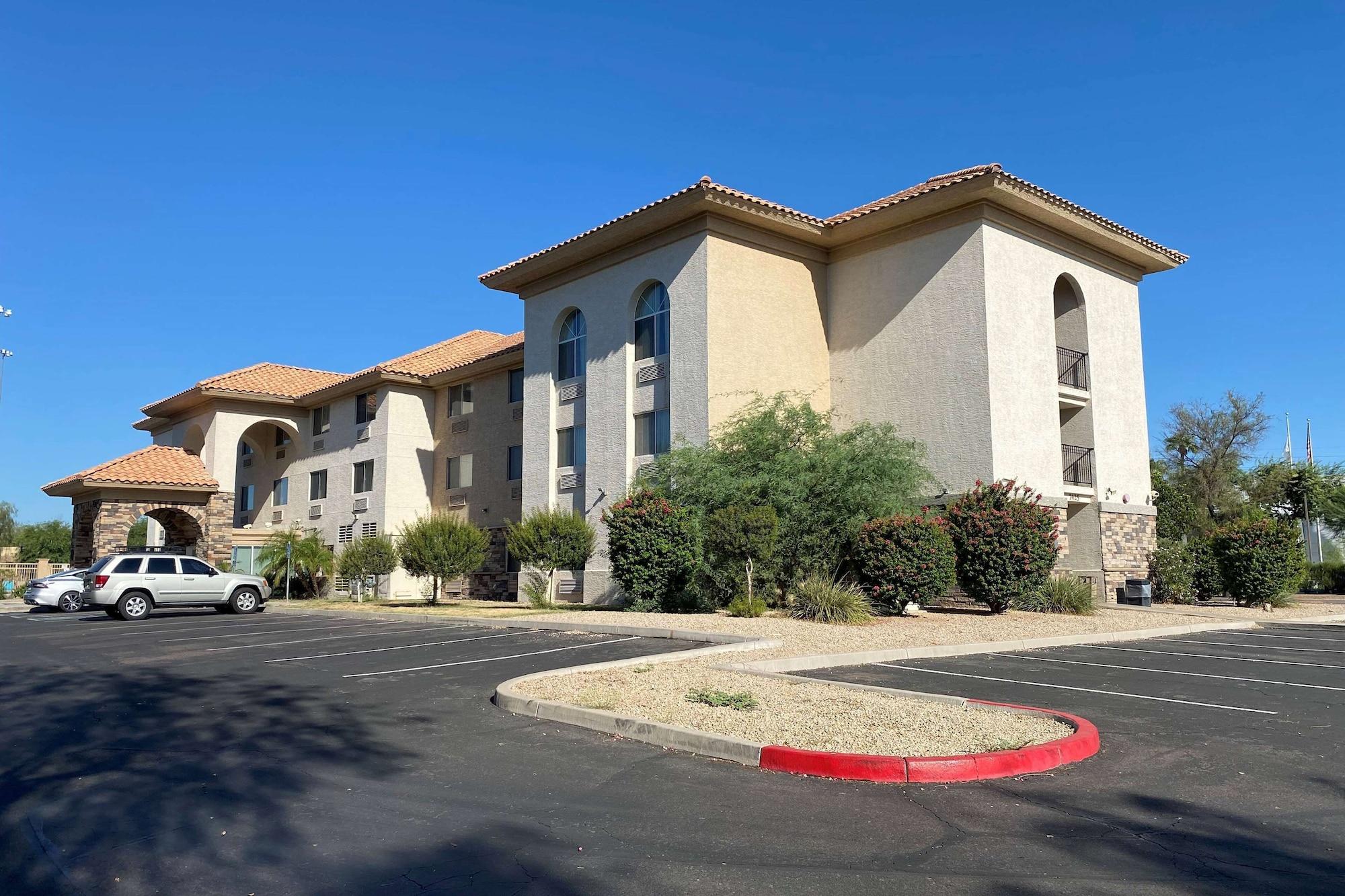 Vista Exterior Wingate by Wyndham Chandler/Phoenix