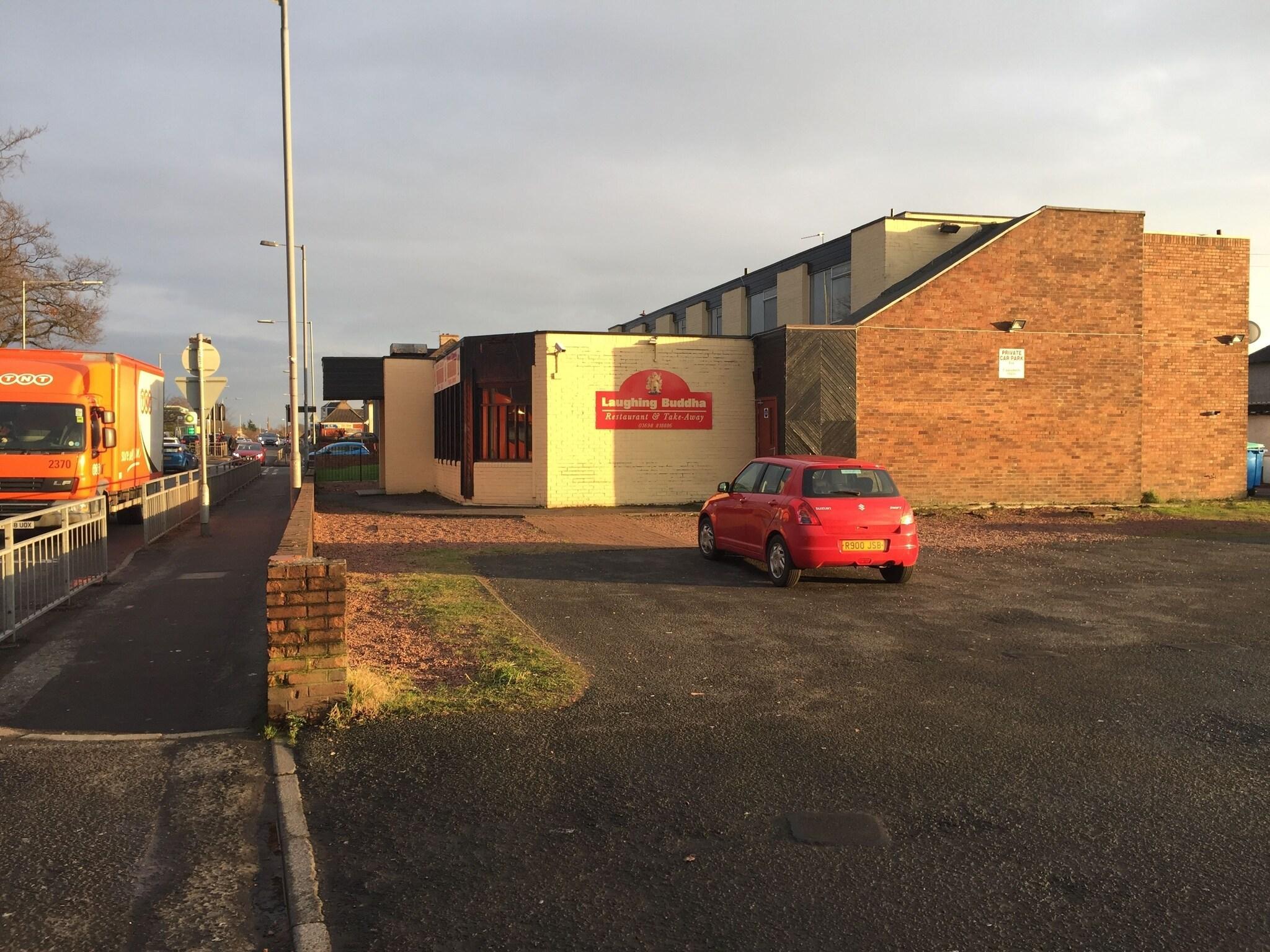 Vista Exterior Laughing Buddha Guest House