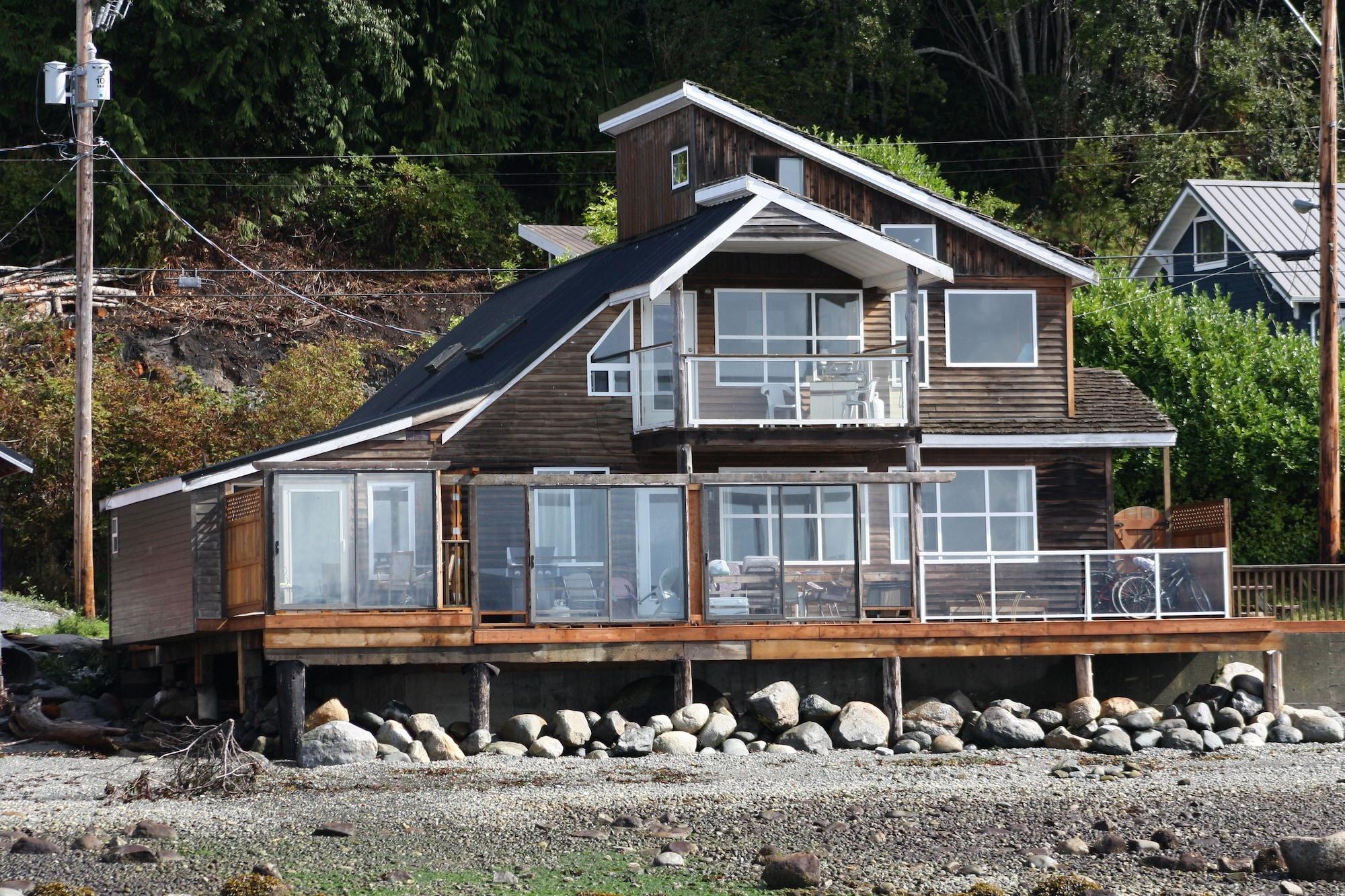 Vista Exterior Orca Lodge