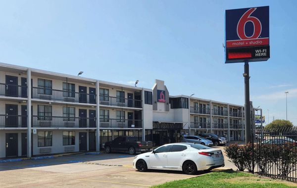 Studio 6 Houston, TX – Medical Center NRG Stadium
