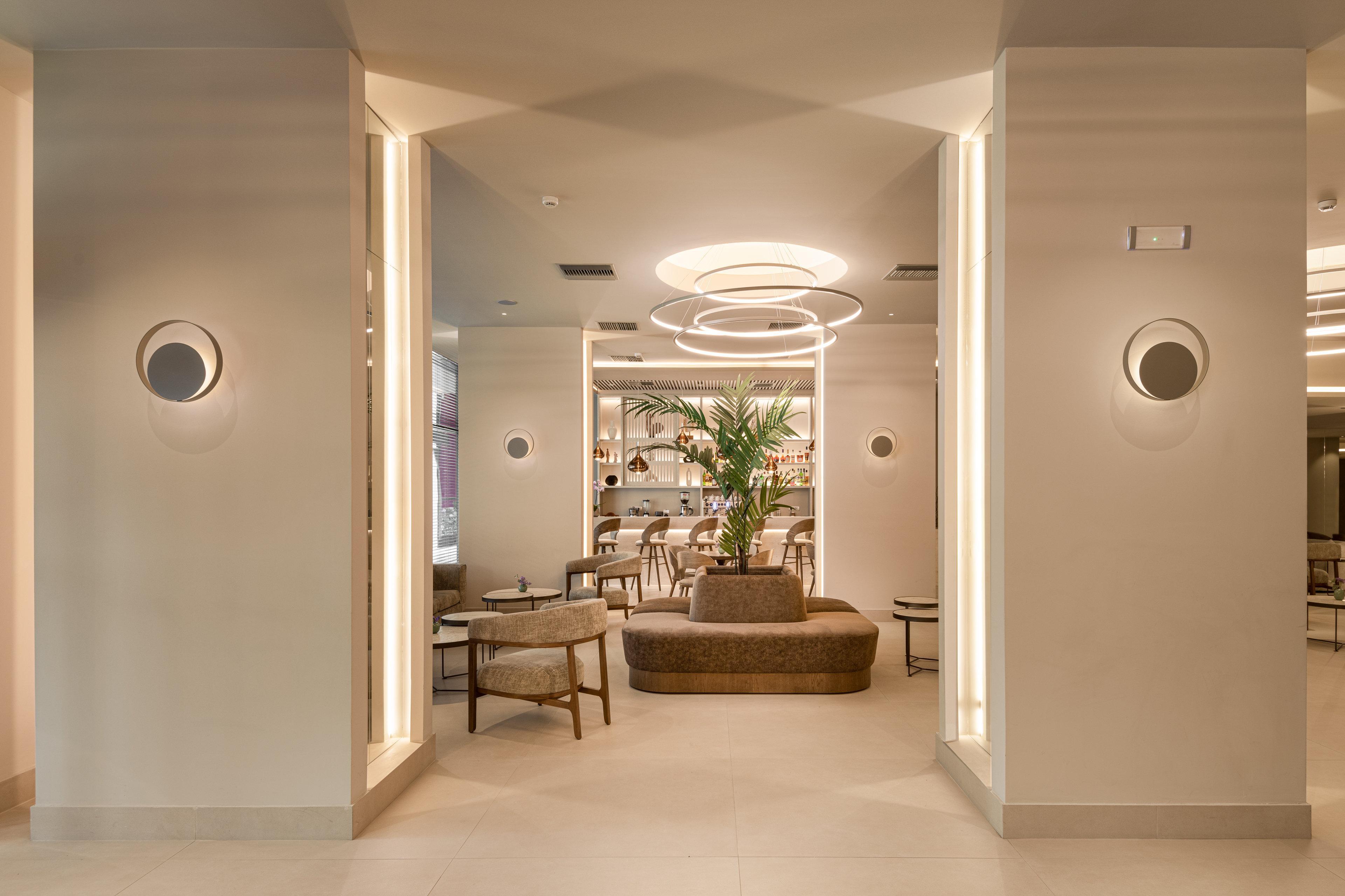 Vista Lobby Holiday Inn Thessaloniki by IHG