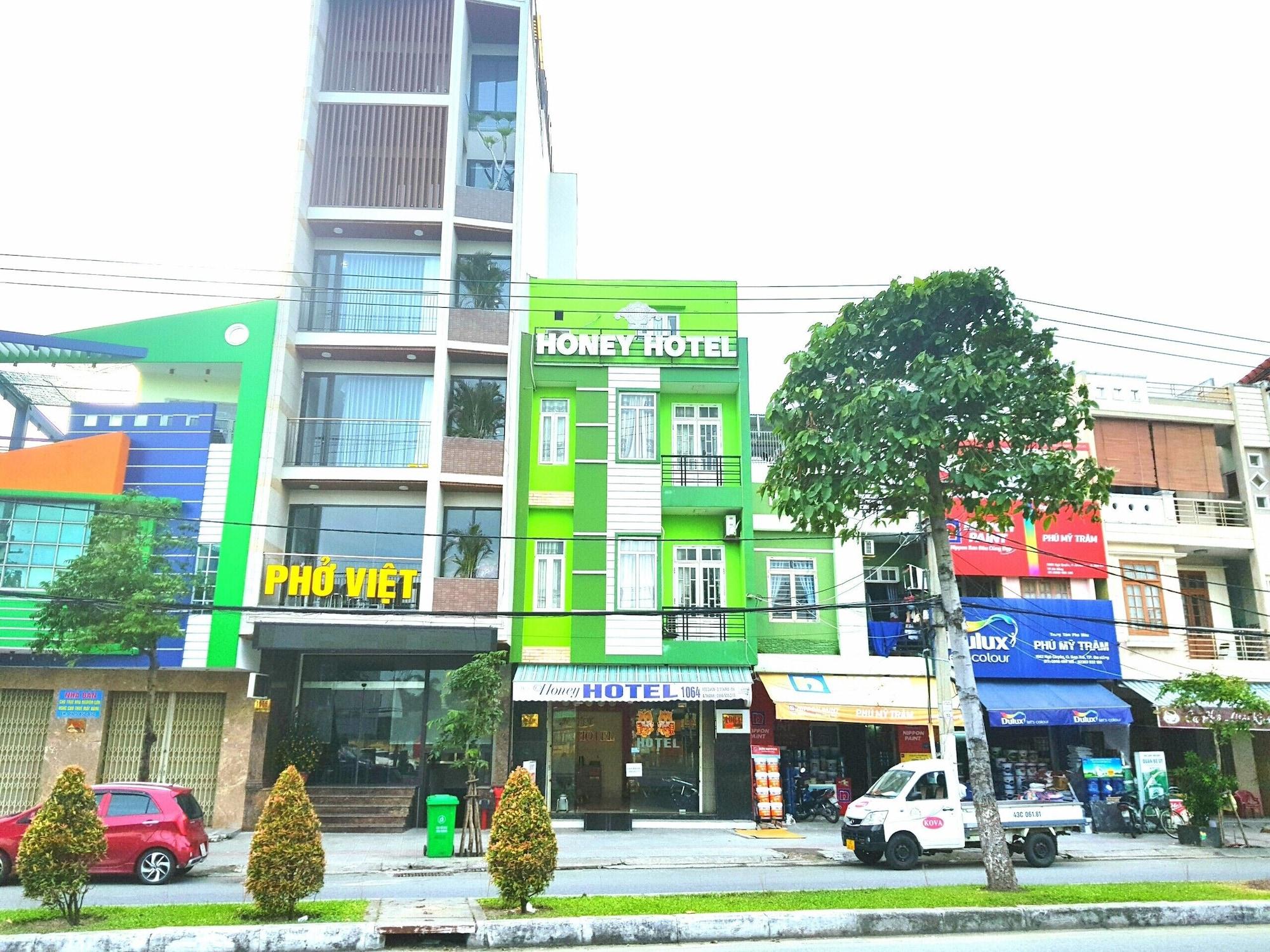 Varios Honey Hotel