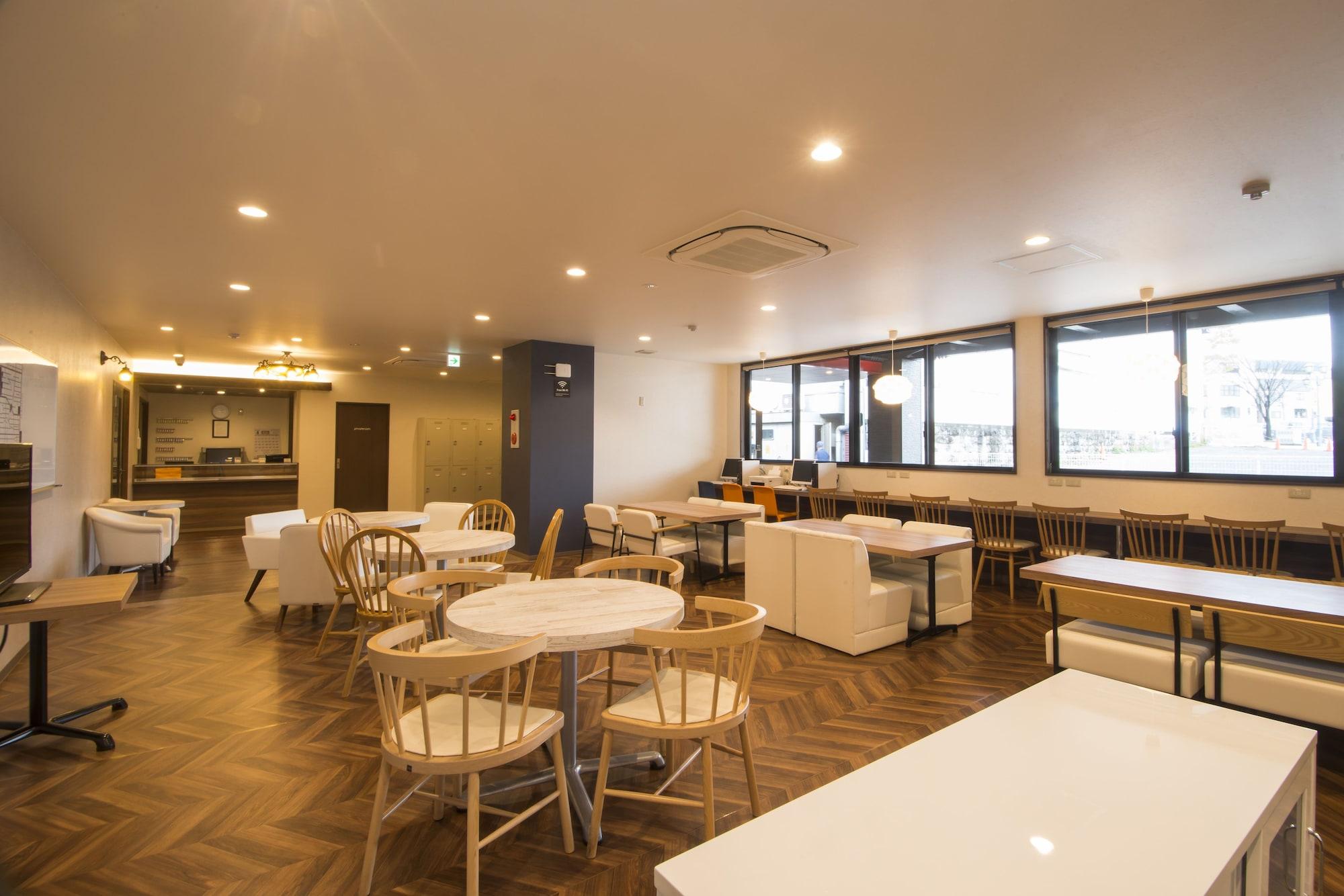 Vista Lobby Guest House Rojiura - Hostel