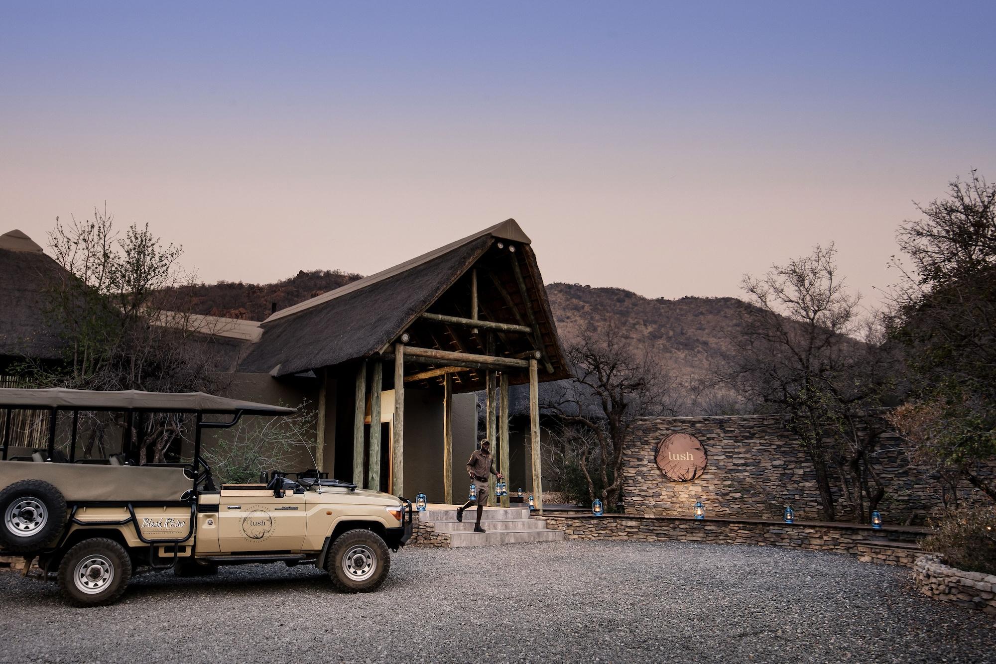 Vista Exterior Lush Private Game Lodge