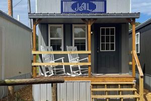 Alojamiento - The Outpost