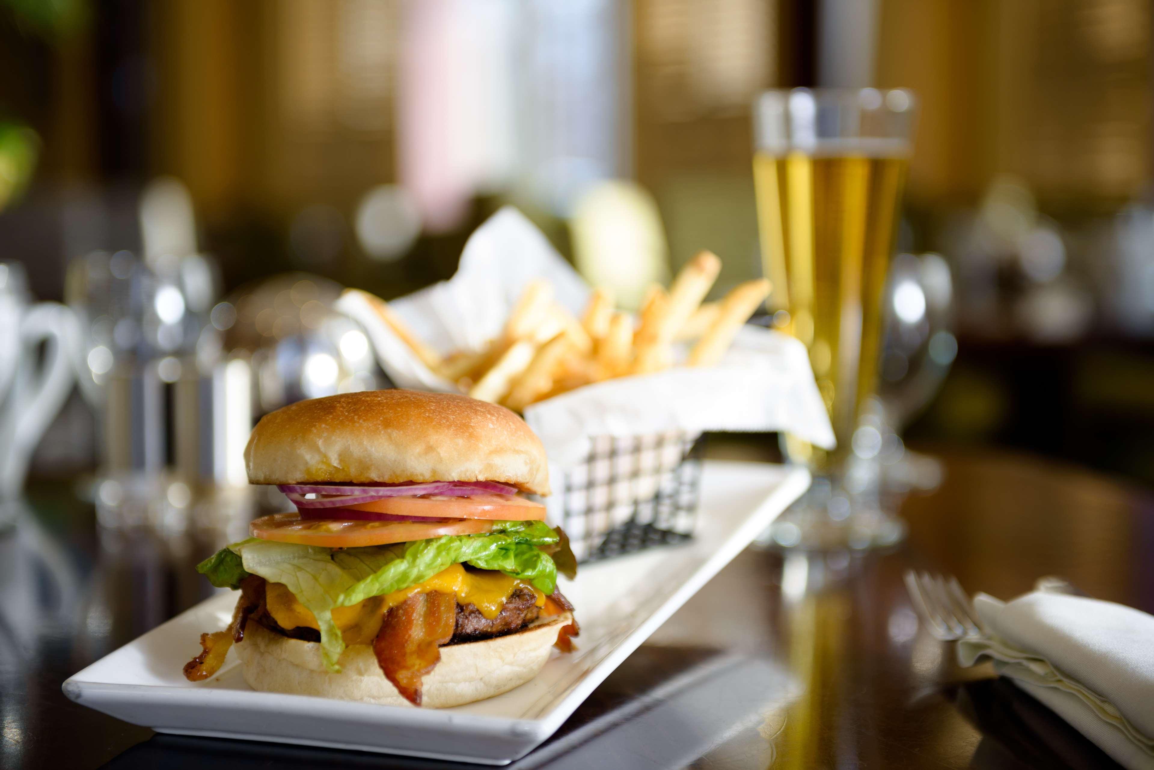 Restaurant Hilton Washington Dulles Airport