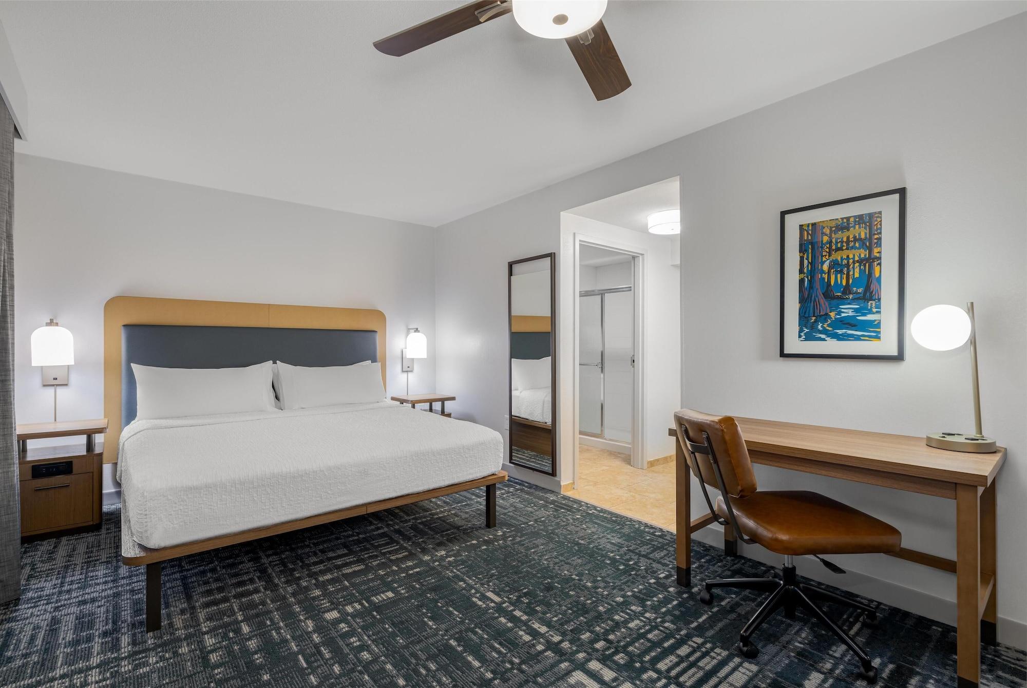 Habitación Homewood Suites Slidell