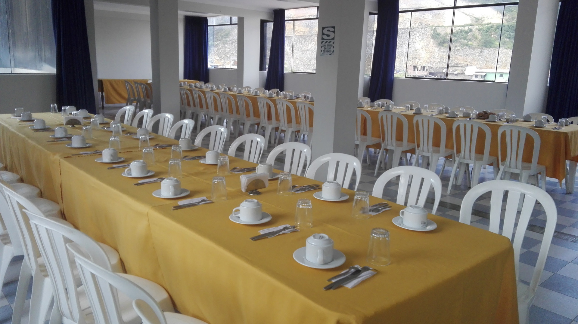 Bar/Salón Sol de Oro Hotel