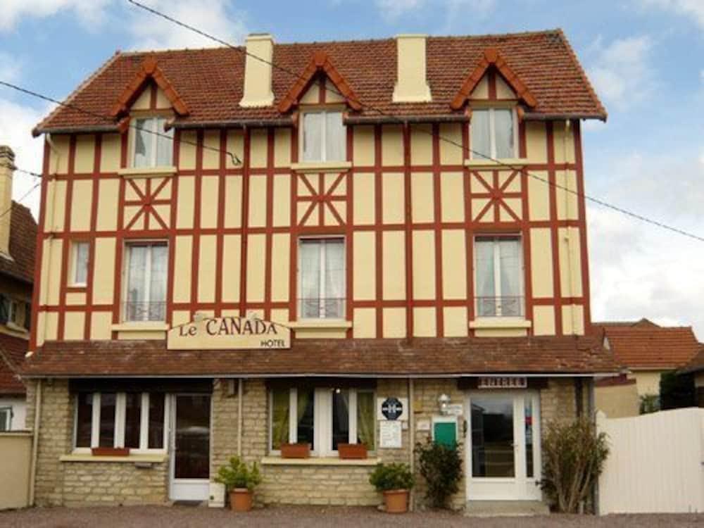 Varios Hotel Le Canada