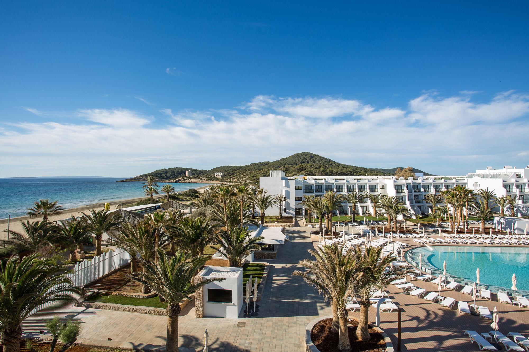 Vista da fachada Grand Palladium White Island Resort & Spa - All Inclusive