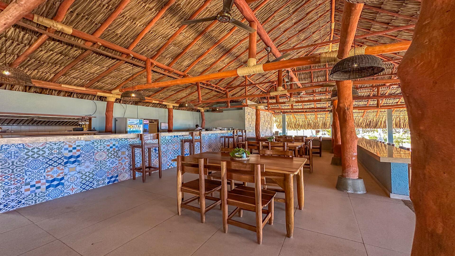 Restaurant Huku Beach Hostel