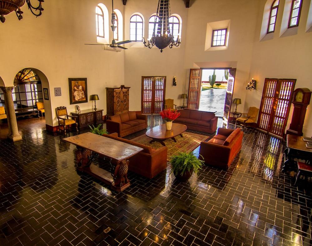 Vista Lobby Hotel Playa de Cortes
